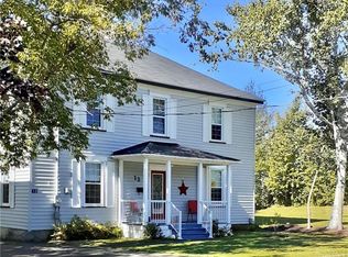 13 Depot St, McAdam, NB E6J1T9