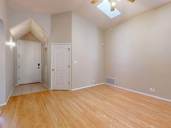 4th image of 10543 Portofino Dr NW