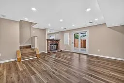 2 bedroom with full loft,3 finished floors — Photo 3