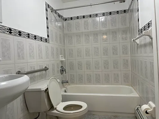 Rented by OT Real Estate | media 9