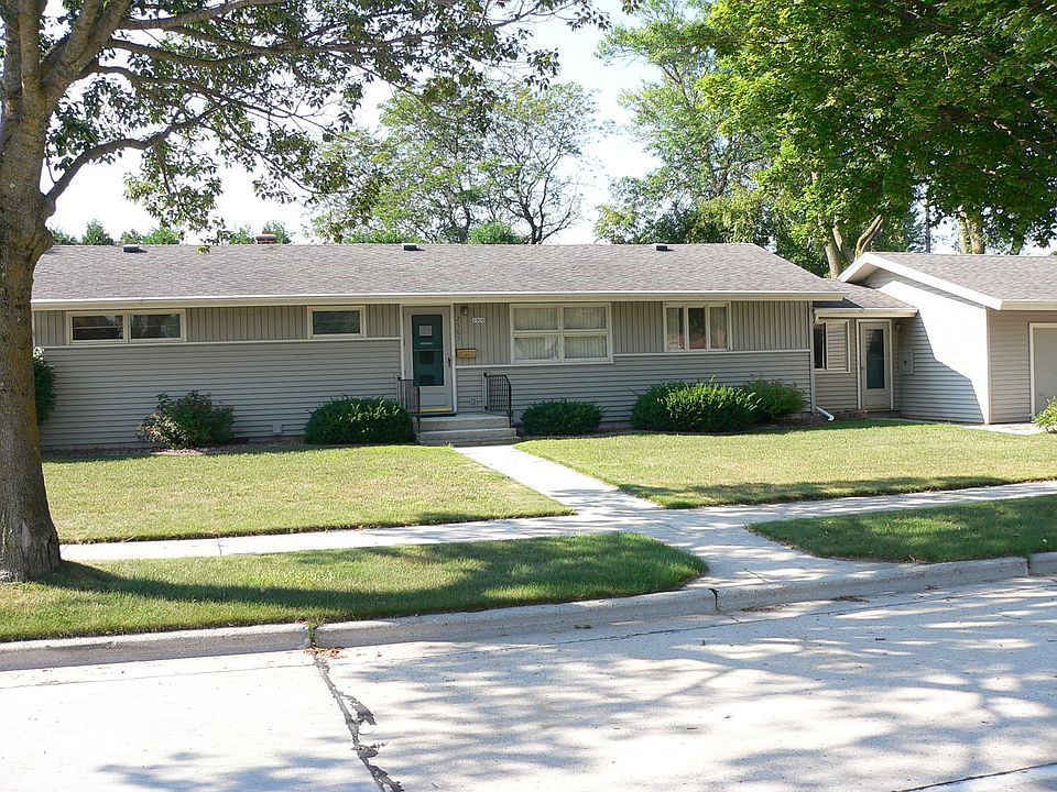 2nd image of 2505 North Ave