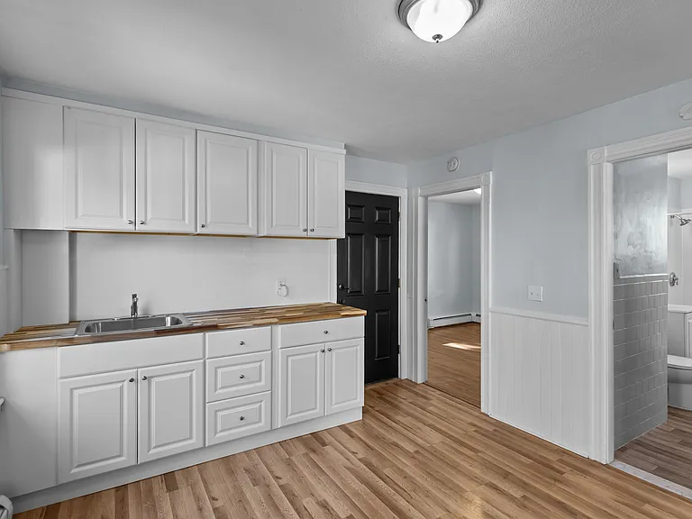 60 Morris Ave #2 — Photo 17