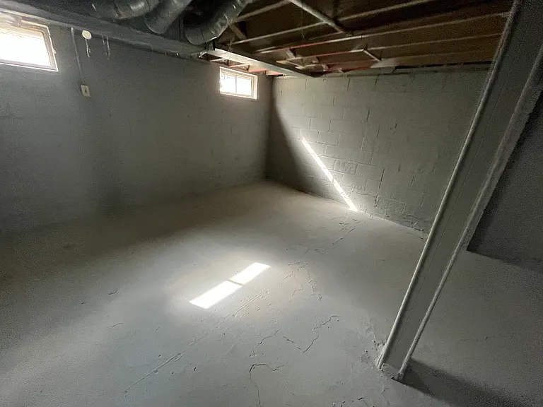 47 W Crawford Ave — Photo 21