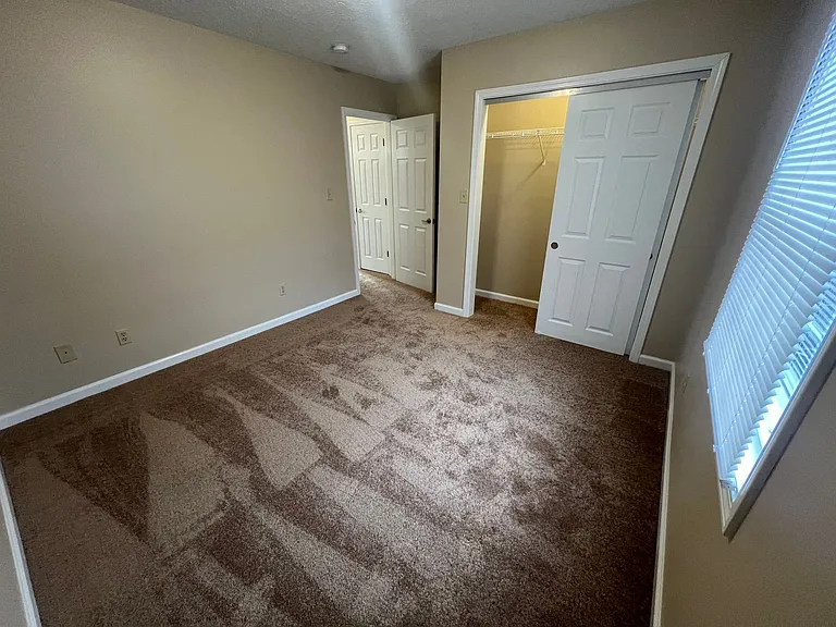 The Gables Apartments — Photo 9