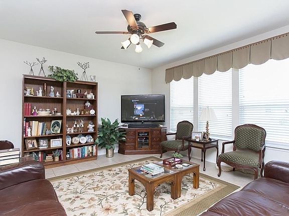 4th image of 1808 Windy Hill Dr