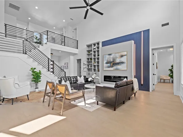 4424 S 88th St, Bentonville, AR 72712