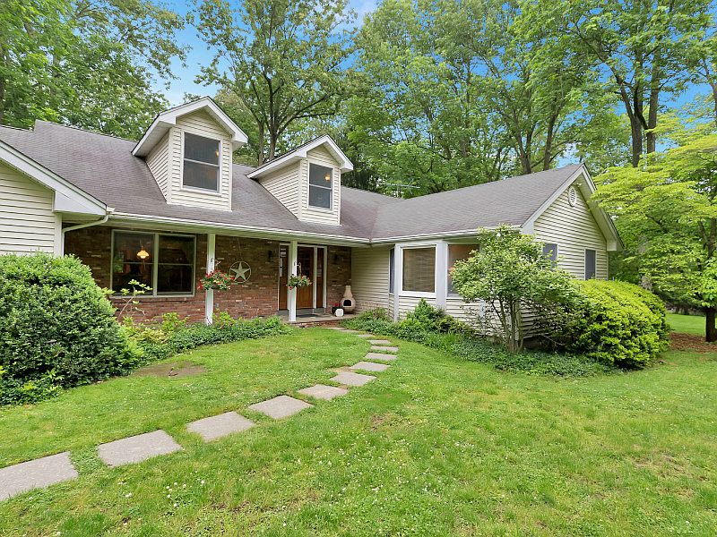 24 Clover Hill Ln, Colts Neck, NJ 07722 Zillow