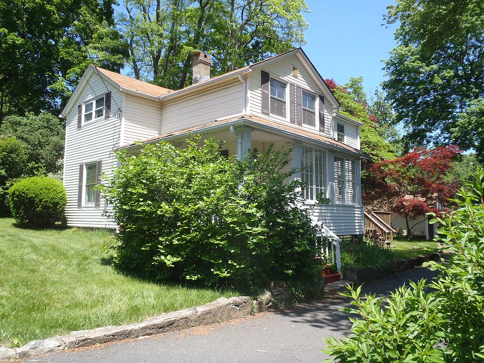 1st image of 240 Airmount Ave