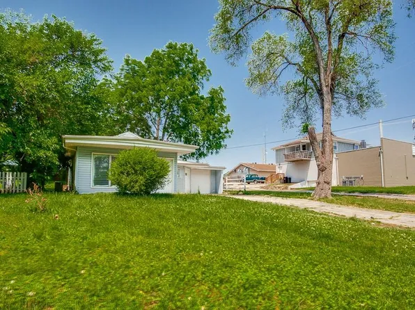 3030 N 75th Ter, Kansas City, KS 66109