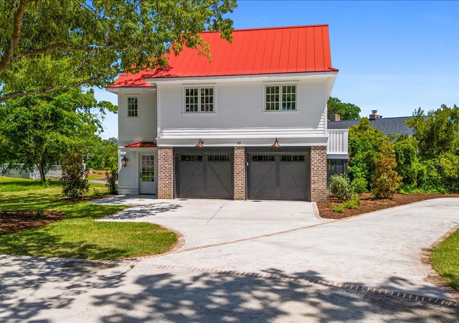 Newly Built Private Studio Home in West Ashley — Photo 2