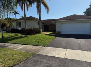11460 SW 96th Ter, Miami, FL 33176