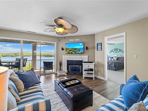 4th image of 356 Regatta Bay Cir #3B