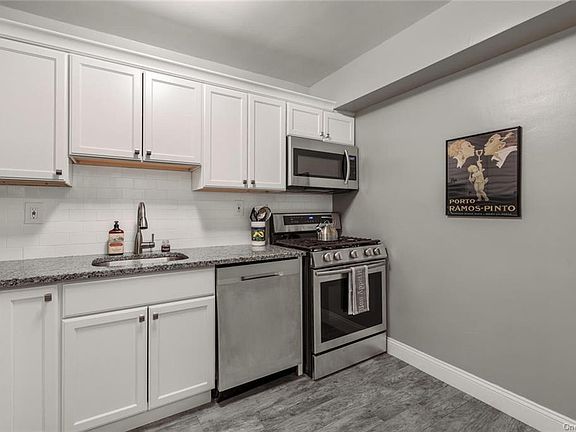 3rd image of 370 Westchester Ave APT 4A