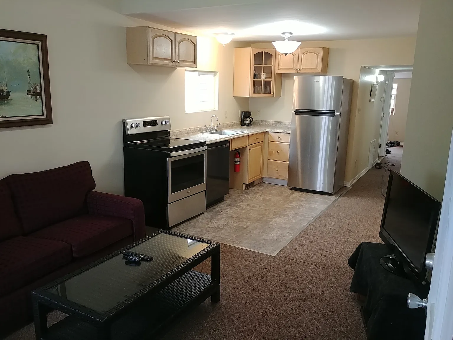 3 bed, 1100 sqft, $2,295 — Photo 2