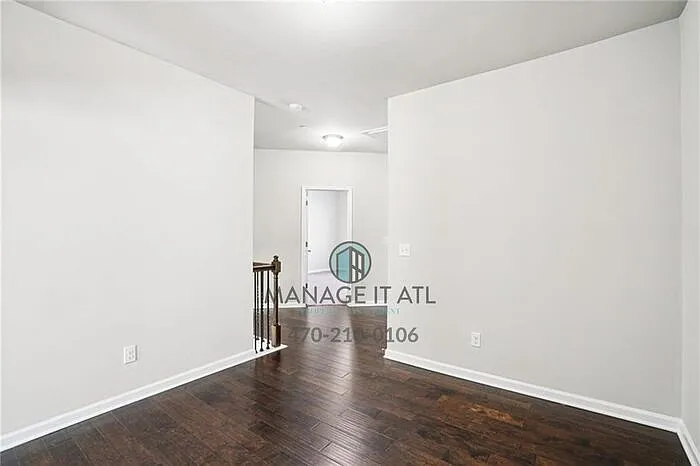 2558 Village Park Bnd — Photo 23