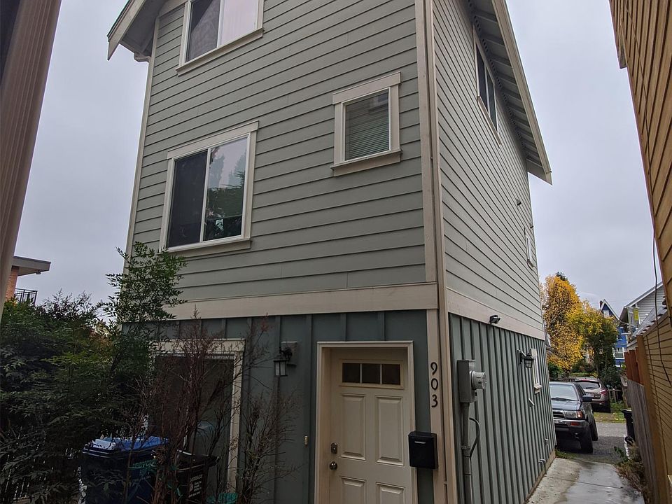 Free standing townhouse, no walls shared with neighbors