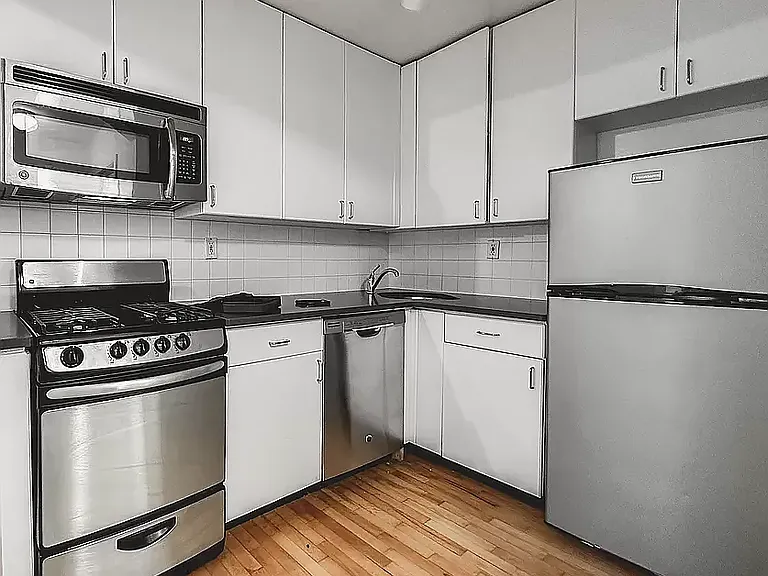 49 Ludlow St #7D — Photo 9