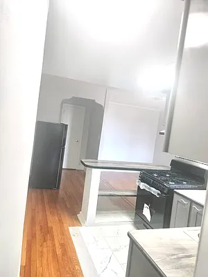 Rented by Chana Ofek, LREB | media 25