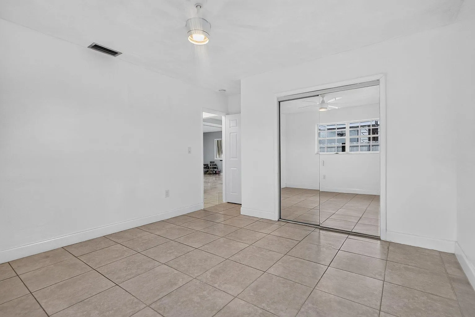 3 bed, 1626 sqft, $3,000 — Photo 4