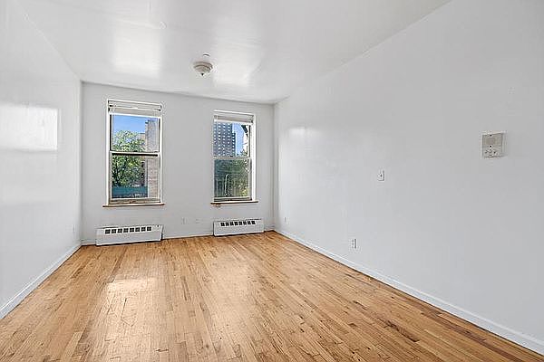 1st image of 2015 1st Ave APT 3c