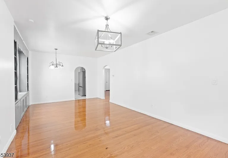 297 Delaware Ave — Photo 8