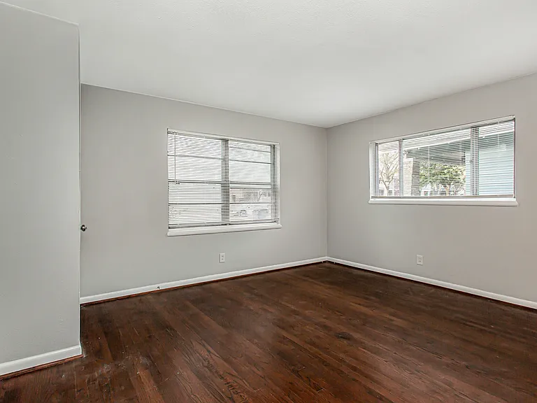 4916 Worth St #1 — Photo 17
