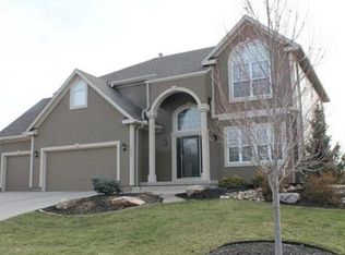 4105 NE Suwannee Dr, Lees Summit, MO 64064