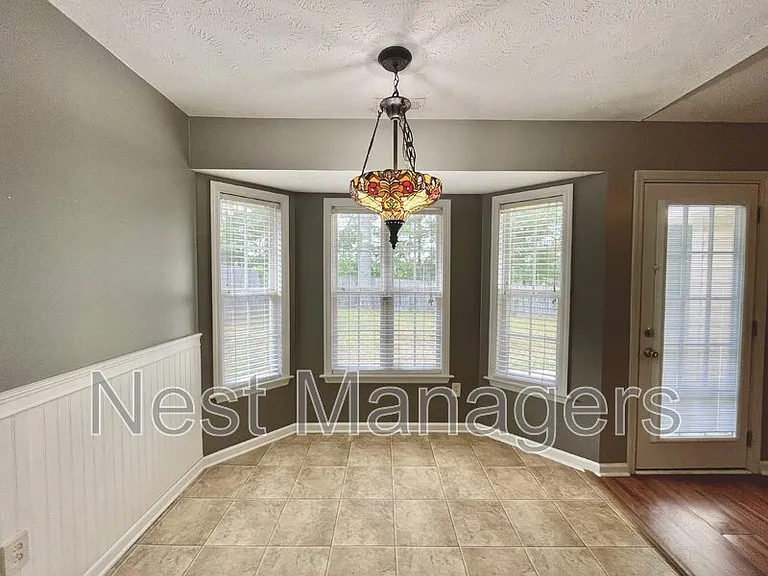 2567 Cameron Woods Ln — Photo 18