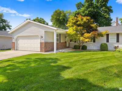 840 N Main St, Washington, IL, 61571