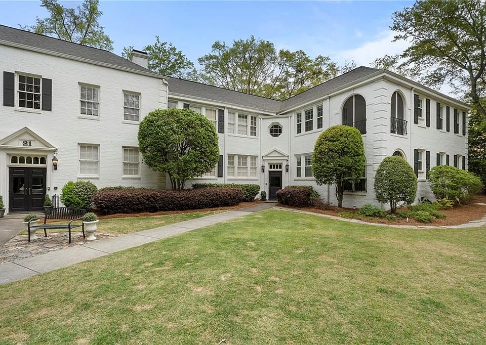 1st image of 21 Peachtree Memorial Dr NW APT 4