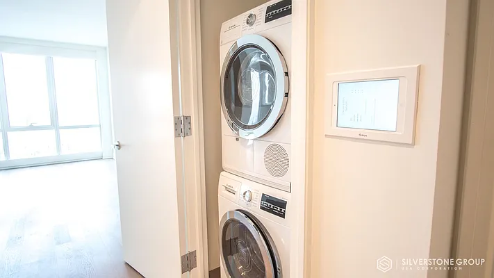 Rented by Silverstone Group USA Corp. | media 33