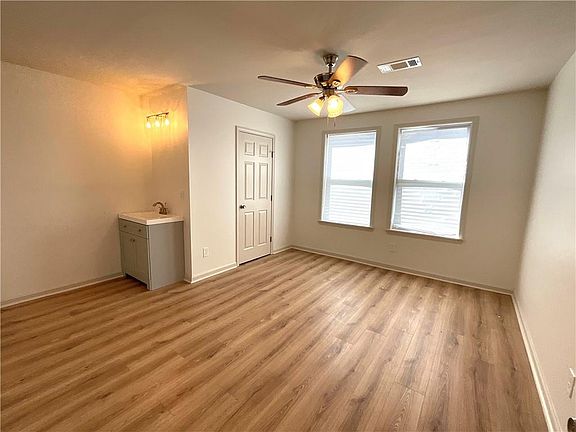 5th image of 7857 Sand St