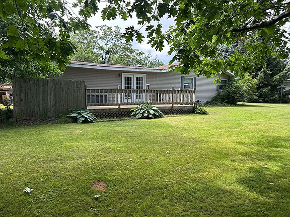 3rd image of 2438 Timber Ln