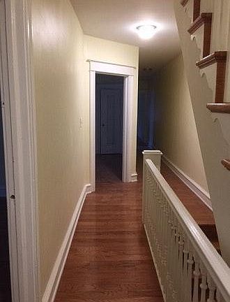 3rd image of 5425 Woodbine Ave