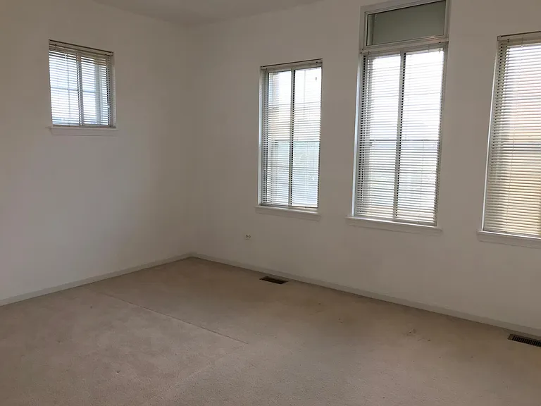 3536 S Federal St — Photo 12