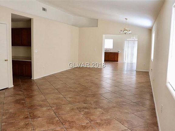 4th image of 5625 E Owens Ave
