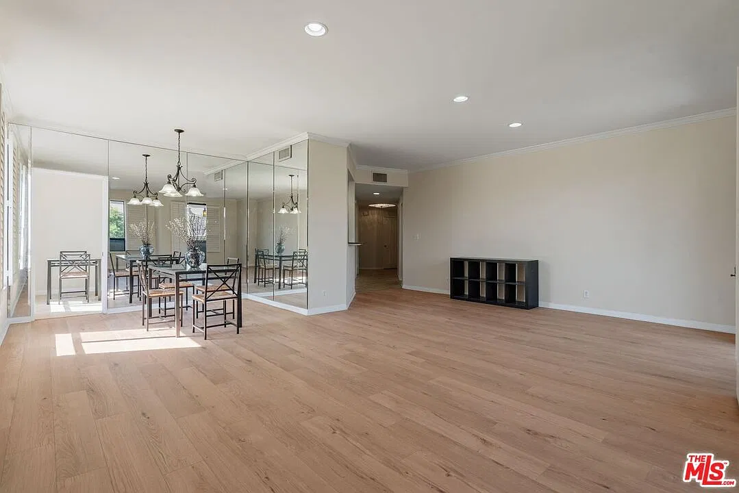 2 bed, 2.0 bath, 1608 sqft, $4,700 — Photo 1