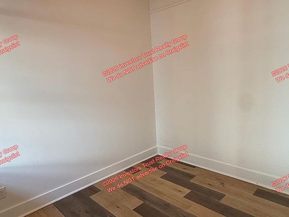 4th image of 210 E High Ave #1/2