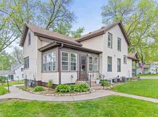 915 Vine St, Hammond, WI 54015