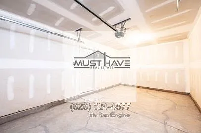 3 bed, 2.5 bath, 1648 sqft, $1,700 — Photo 2