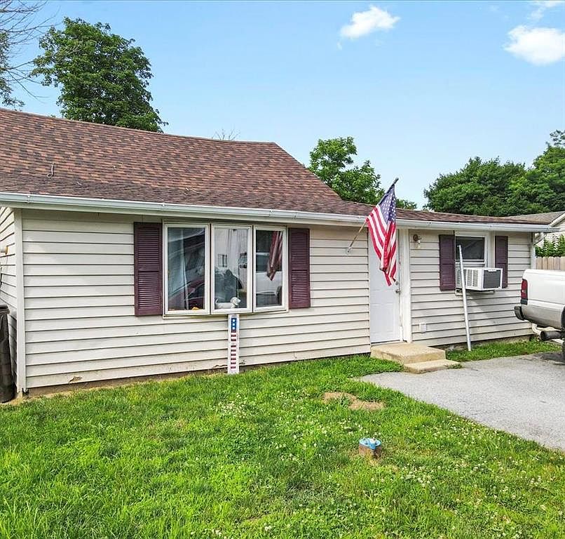 11 4th St, Douglassville, PA 19518 Zillow
