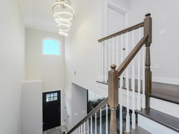 634 Darlington Avenue image 7 of 16