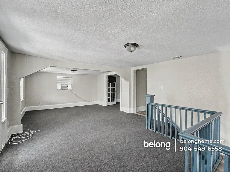 1131 Grothe St #3 — Photo 4