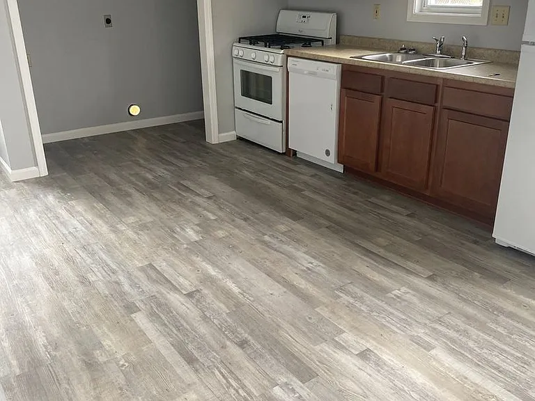 307 Harrison Street — Photo 7