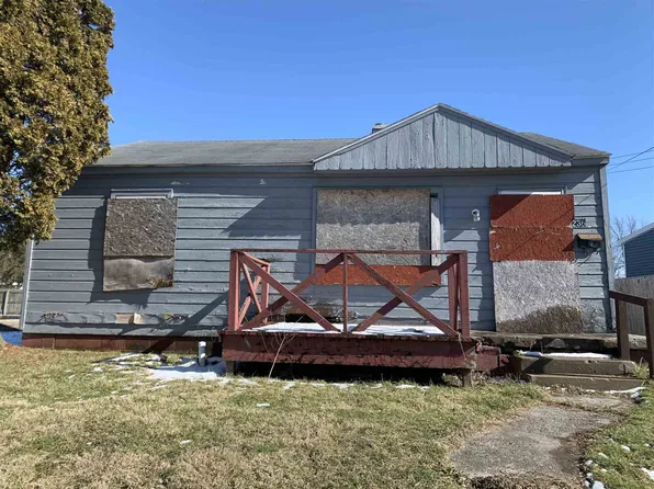 236 S 24th St, New Castle, IN 47362