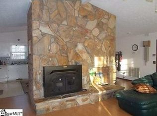 8 Lenhardt Ct, Greenville, SC 29611