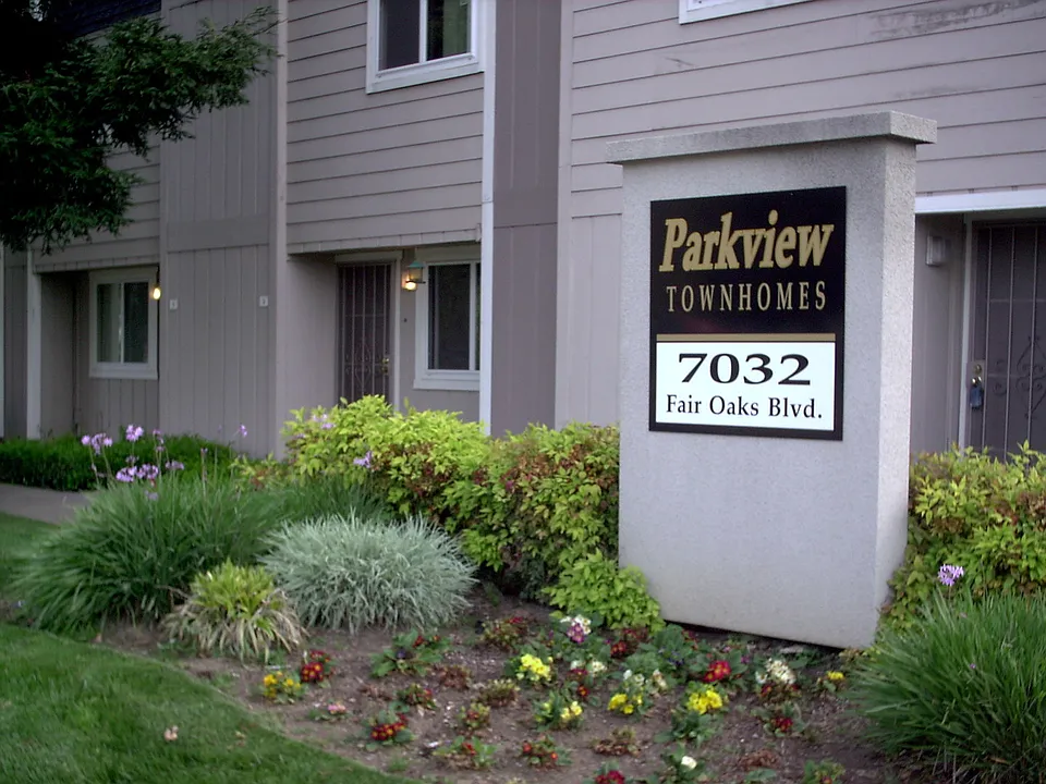 7032 Fair Oaks Blvd #2
