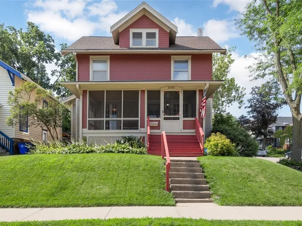 2001 Washington Ave SE, Cedar Rapids, IA 52403