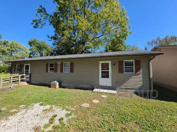 660 S 7th St Unit B, Clinton, IN 47842