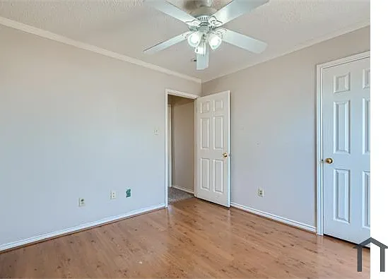 2420 Waterloo Ln — Photo 28